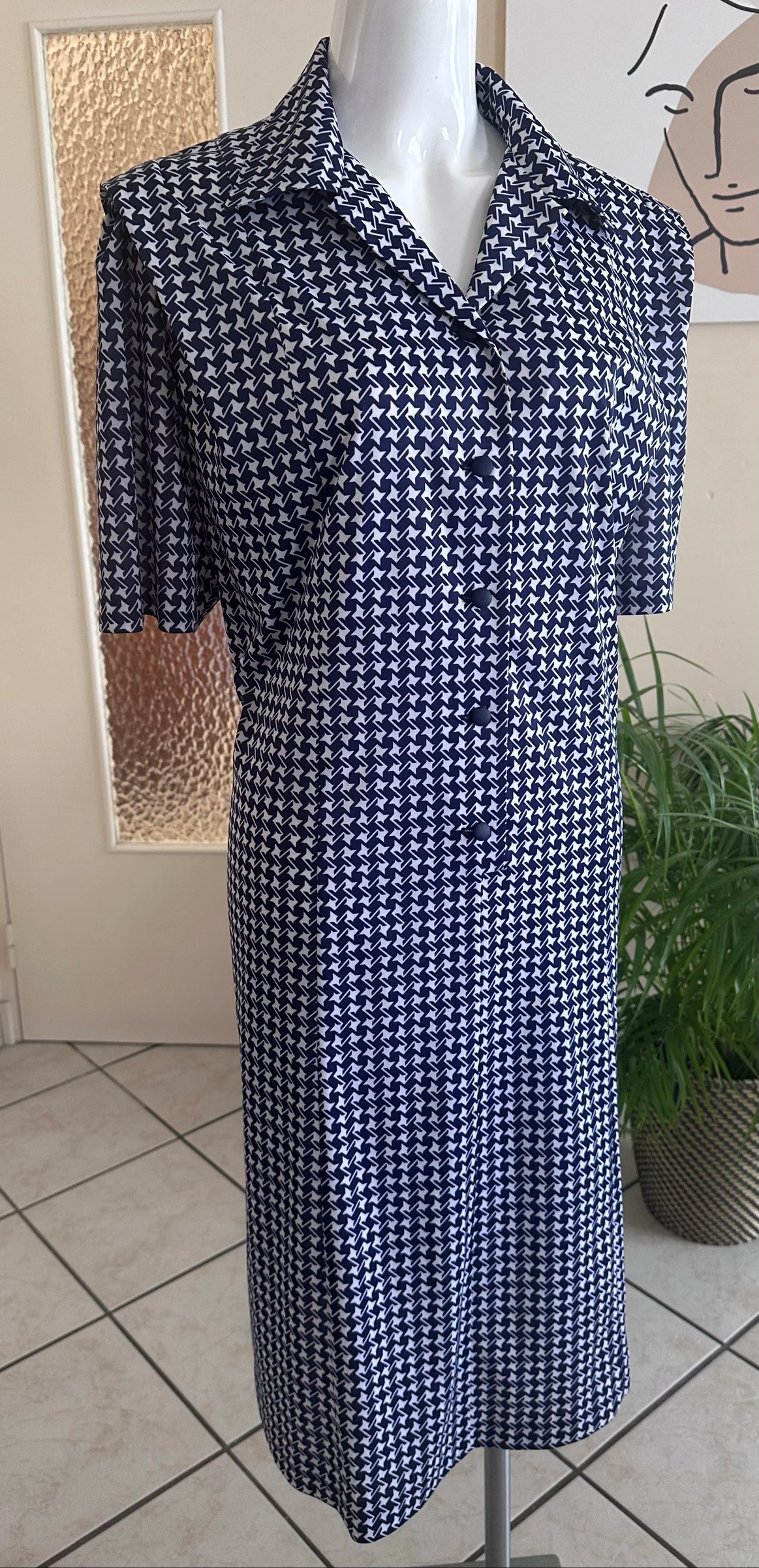 Navy and White Printed Vintage Dress Size 48/50 – Impeccable Condition – photo 3